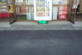 【エディオン熊野店】キッチンカーやプロモーション利用可能な駐車場スペース