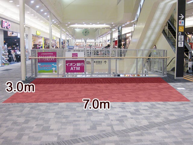 【イオンモール浜松志都呂】3階中央エスカレーター横の画像