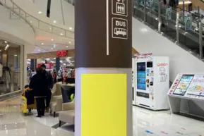 【イオンモール今治新都市】モール内広告 柱巻き