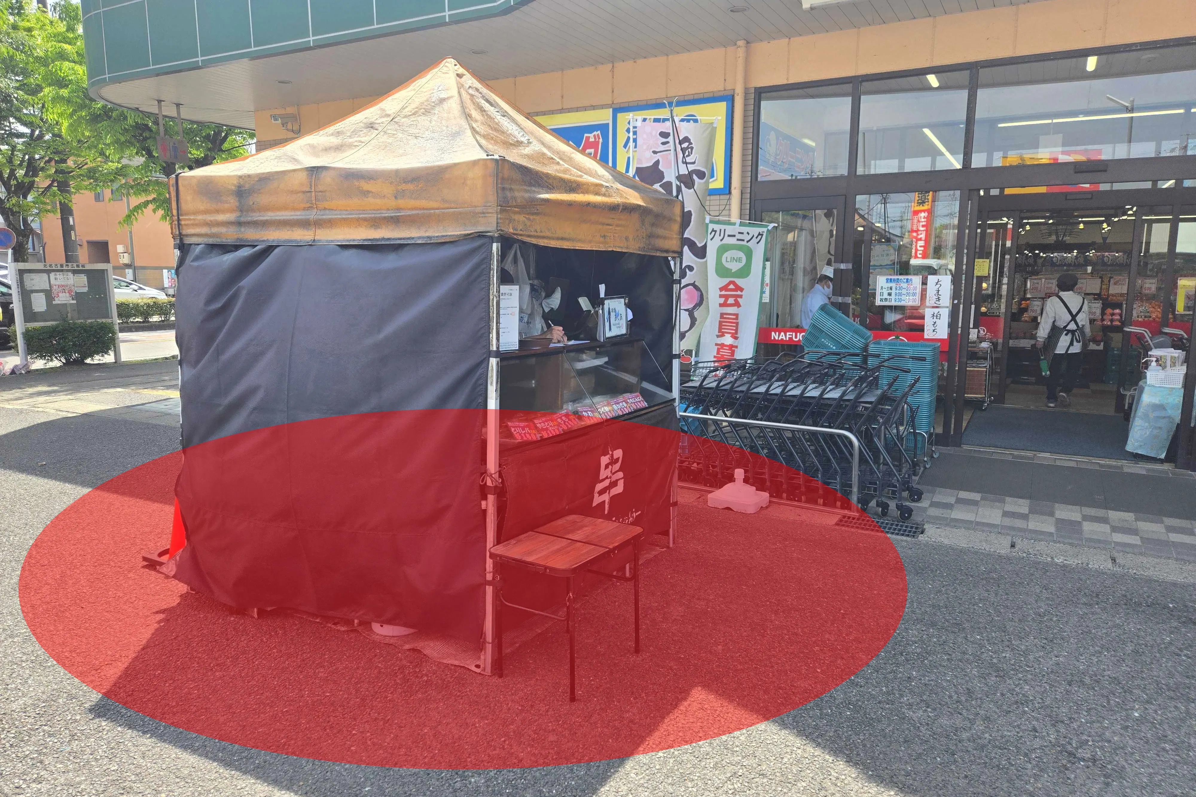 【ナフコトミダ師勝店】キッチンカーや販促プロモーションに最適な入口近くの駐車場スペース