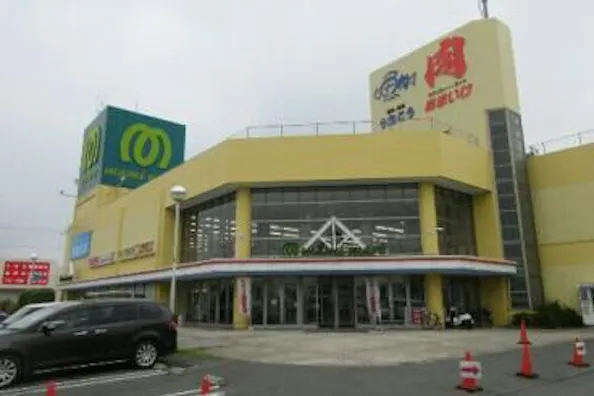 【生鮮市場TOP籠原】販促プロモーションに最適な2階エスカレーター前踊り場にあるイベントスペース