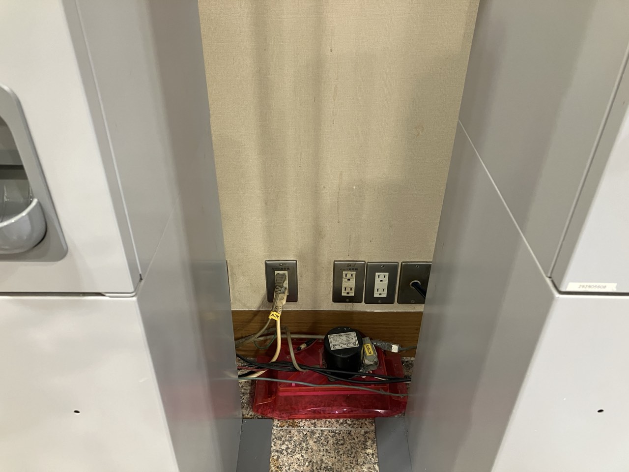 【ダイナム山口小野田店】キッチンカーや各種プロモーションに最適なアミューズメント施設のイベントスペース