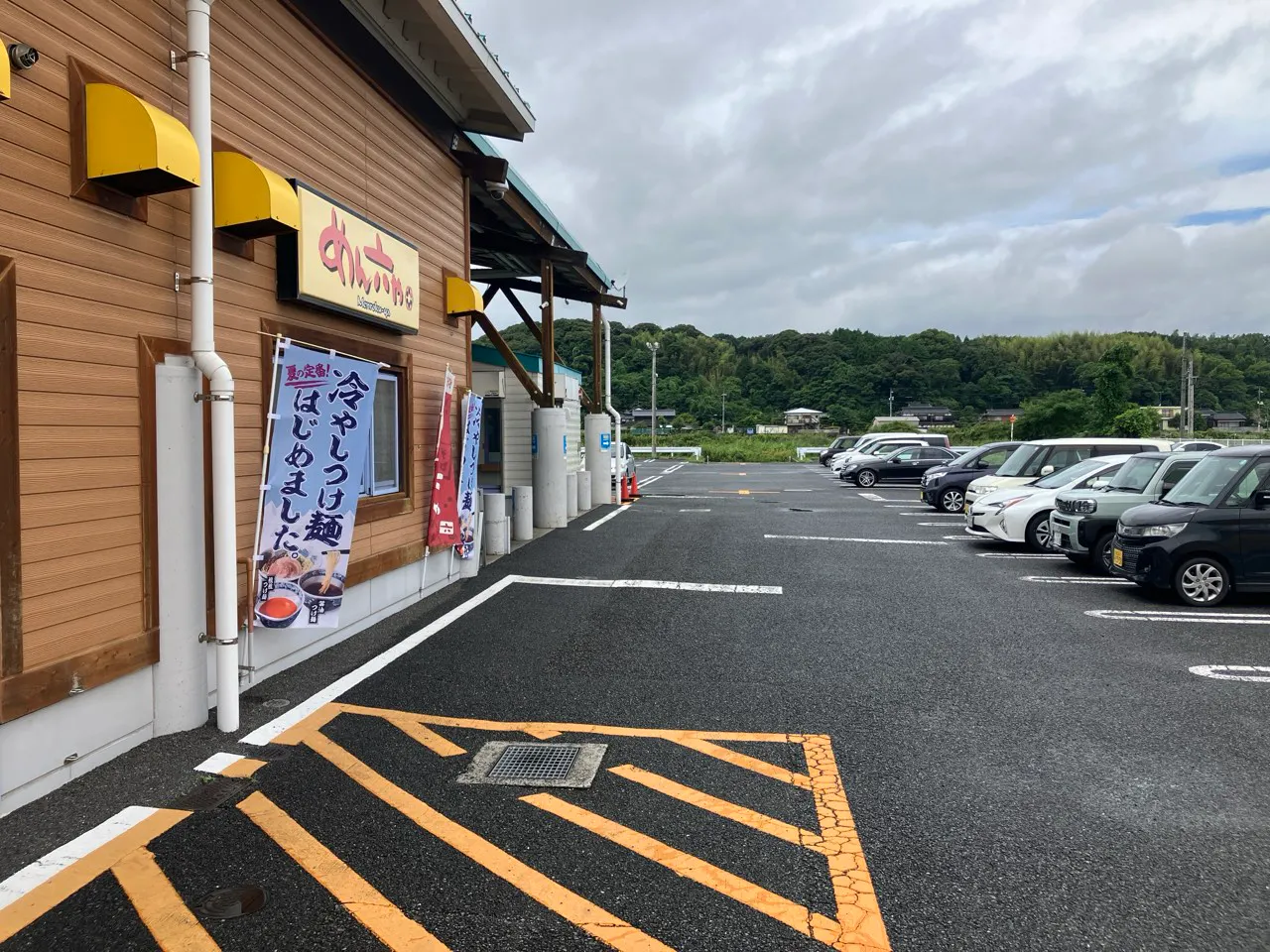 【ダイナム山口小野田店】キッチンカーや各種プロモーションに最適なアミューズメント施設のイベントスペース