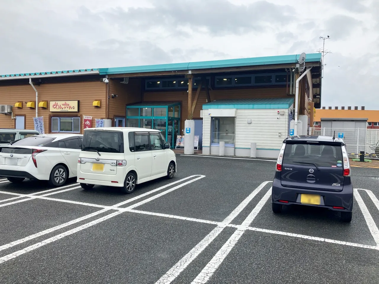 【ダイナム山口小野田店】キッチンカーや各種プロモーションに最適なアミューズメント施設のイベントスペース