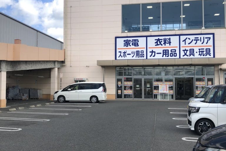 【ミスターマックス 岡山西店】駐車場(家電側) 販促プロモーションや物販用途に最適な総合ディスカウントストアの催事イベントスペースの画像2