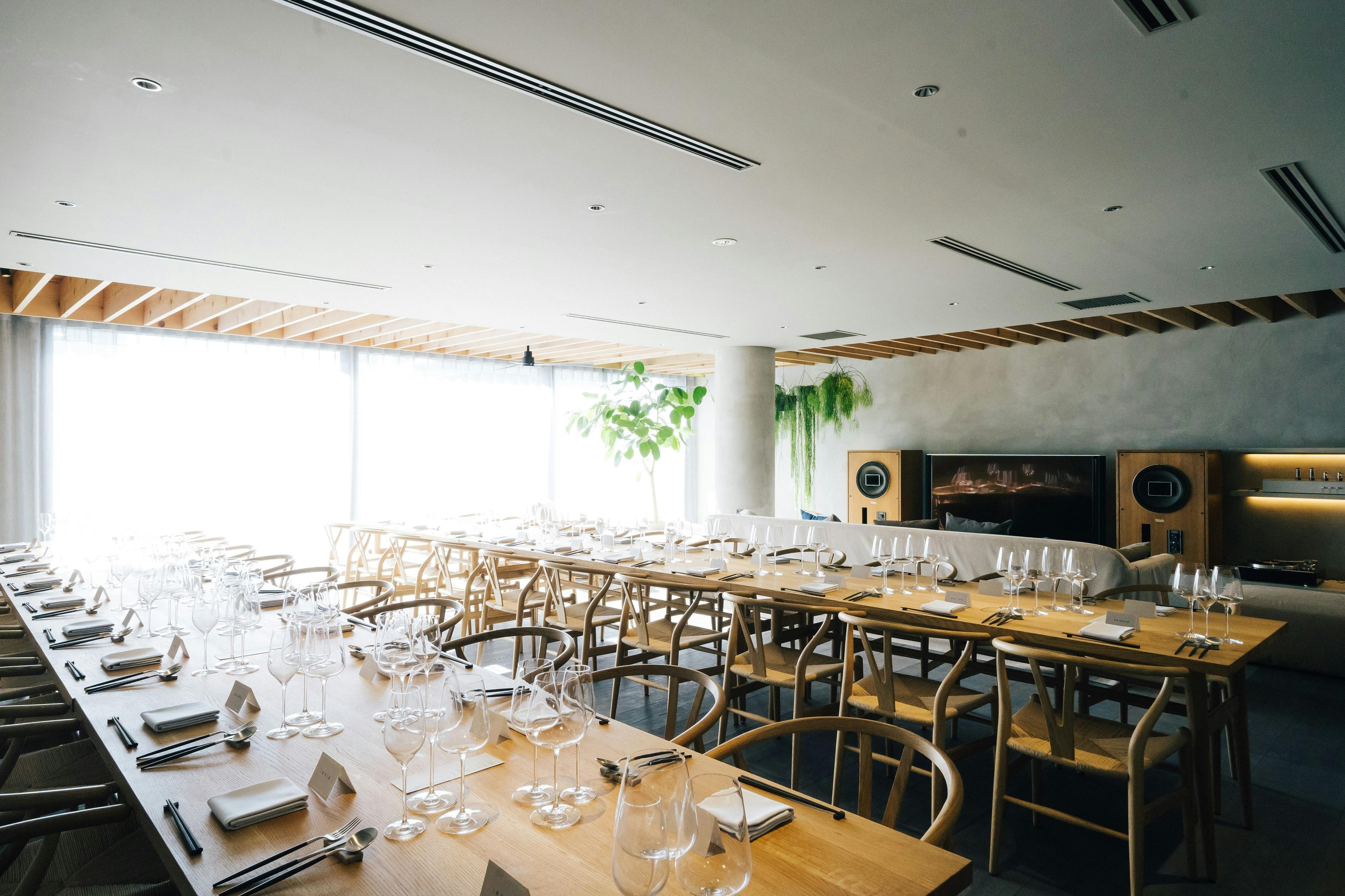 【表参道駅5分】展示会や撮影に適したリビングのような落ち着きのあるスペース