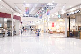 【イオンモール佐野新都市】プロモーションや物販、食物販のポップアップストアに適した1F セントラルコート横の催事イベントスペース