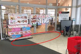 【西友 富士青島店】1階風除室 ポップアップストア(物販、食物販)やプロモーション用途に最適なスーパー店内催事イベントスペース