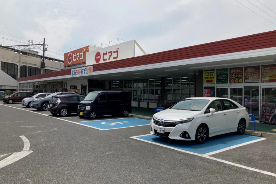 【ピアゴ上和田店】販促プロモーションや食物販に最適な1Fフードコート横のイベントスペース