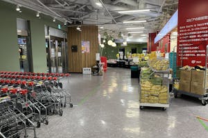 【リバーウォーク北九州】物販やプロモーションに利用可能な人気スーパーマーケット隣接B1F催事イベントスペース(SC-10-2)