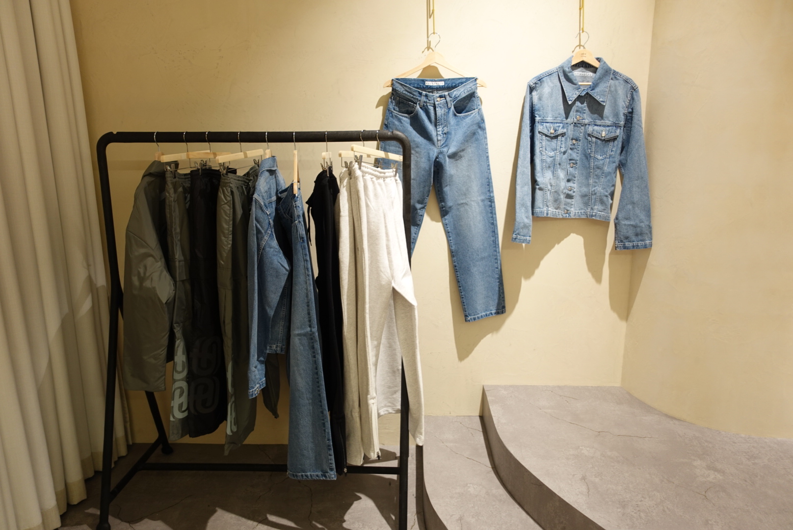 【心斎橋駅10分】アパレルの展示会や撮影に最適な難波駅からもほど近いレンタルスペースの画像23