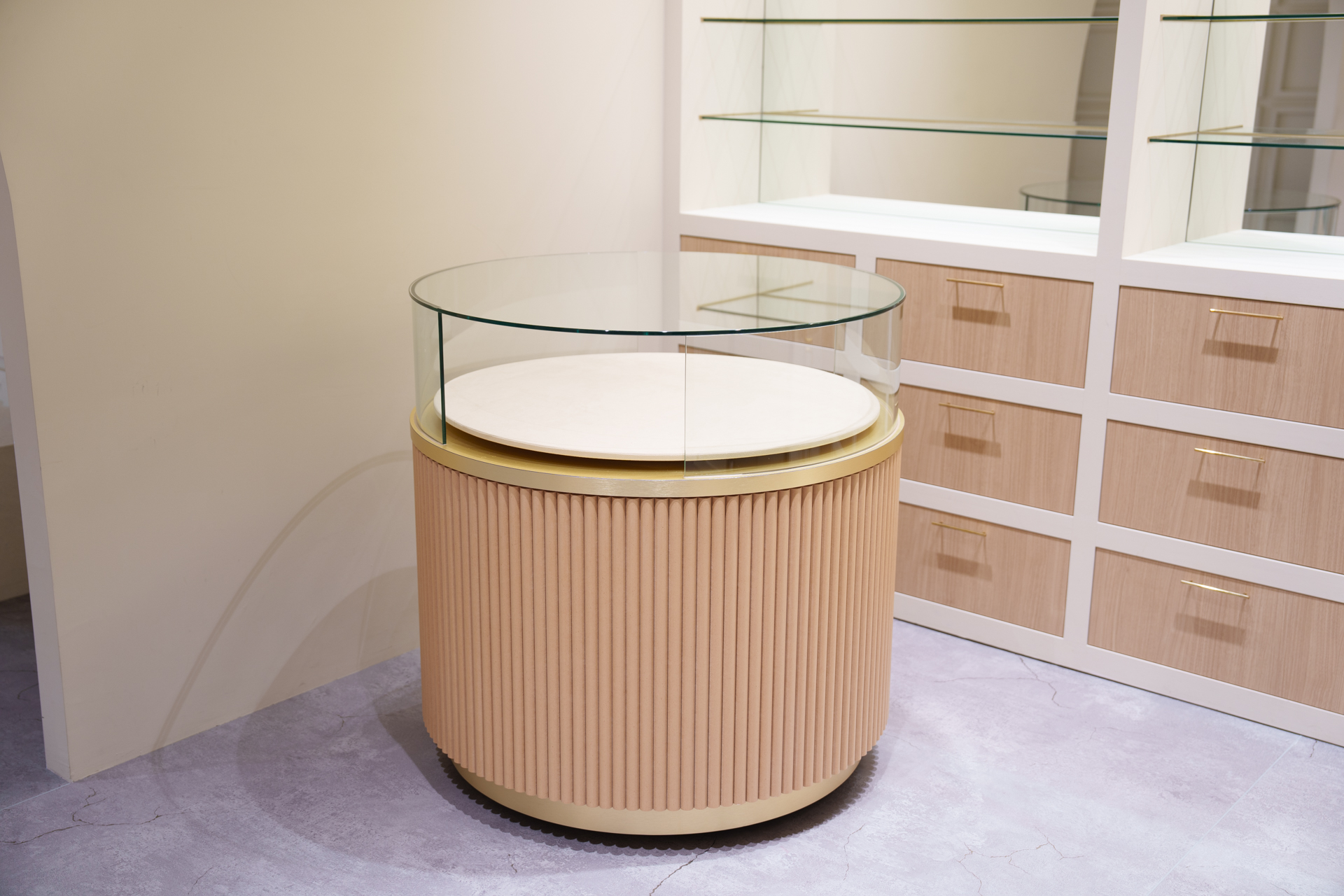 【心斎橋駅10分】アパレルの展示会や撮影に最適な難波駅からもほど近いレンタルスペースの画像16