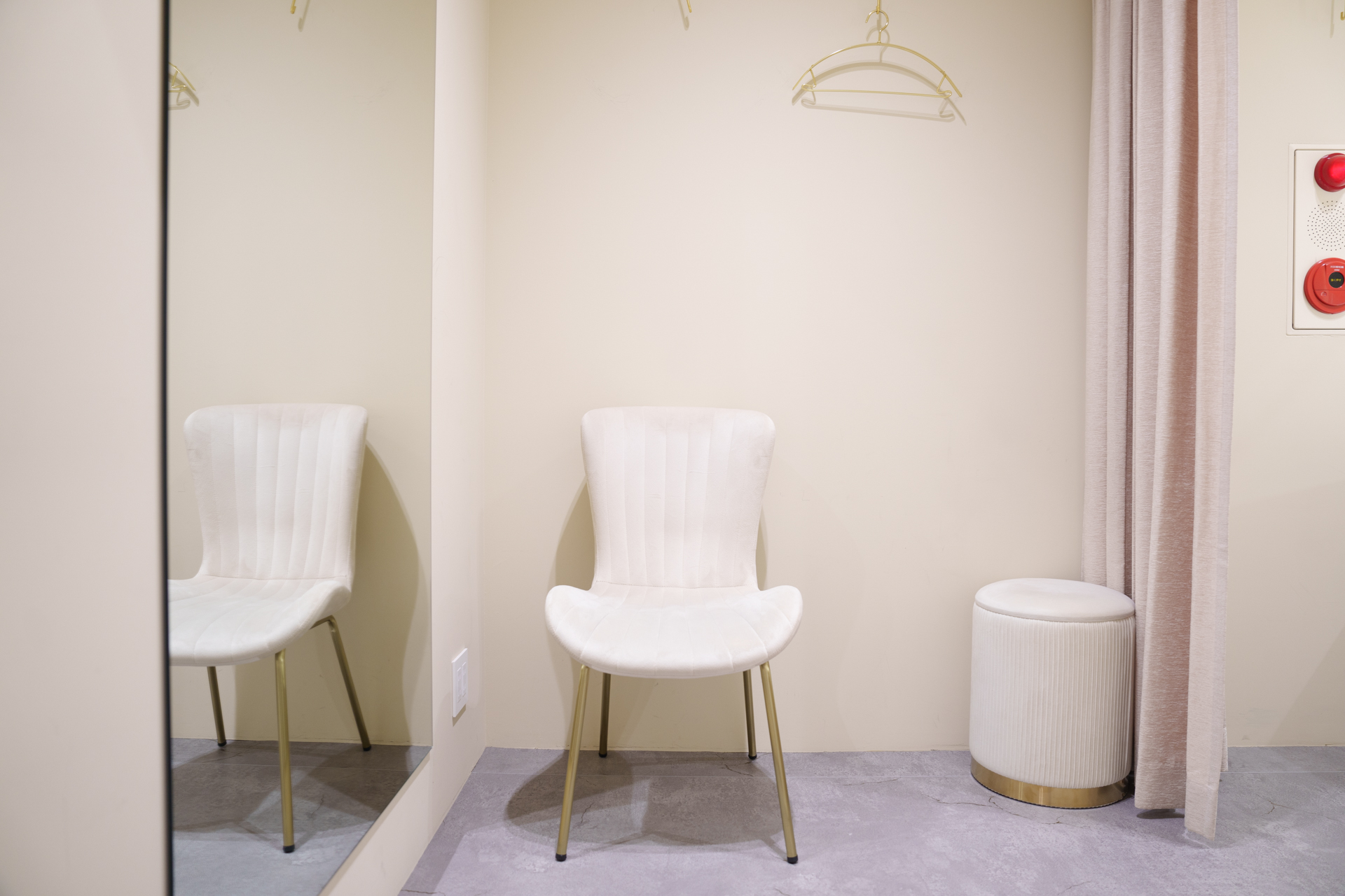 【心斎橋駅10分】アパレルの展示会や撮影に最適な難波駅からもほど近いレンタルスペースの画像15