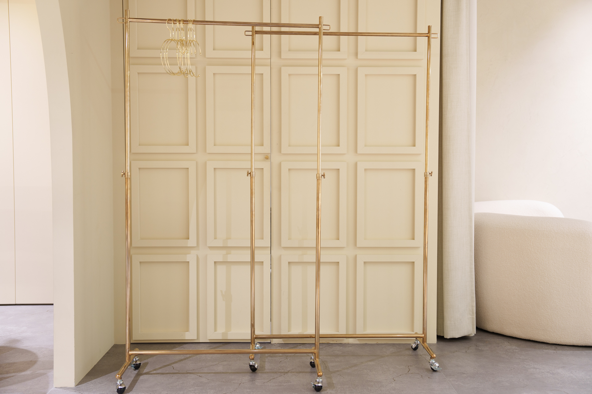 【心斎橋駅10分】アパレルの展示会や撮影に最適な難波駅からもほど近いレンタルスペースの画像18