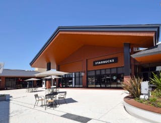 【THE OUTLETS HIROSHIMA】2F ウッドプラザコートの画像
