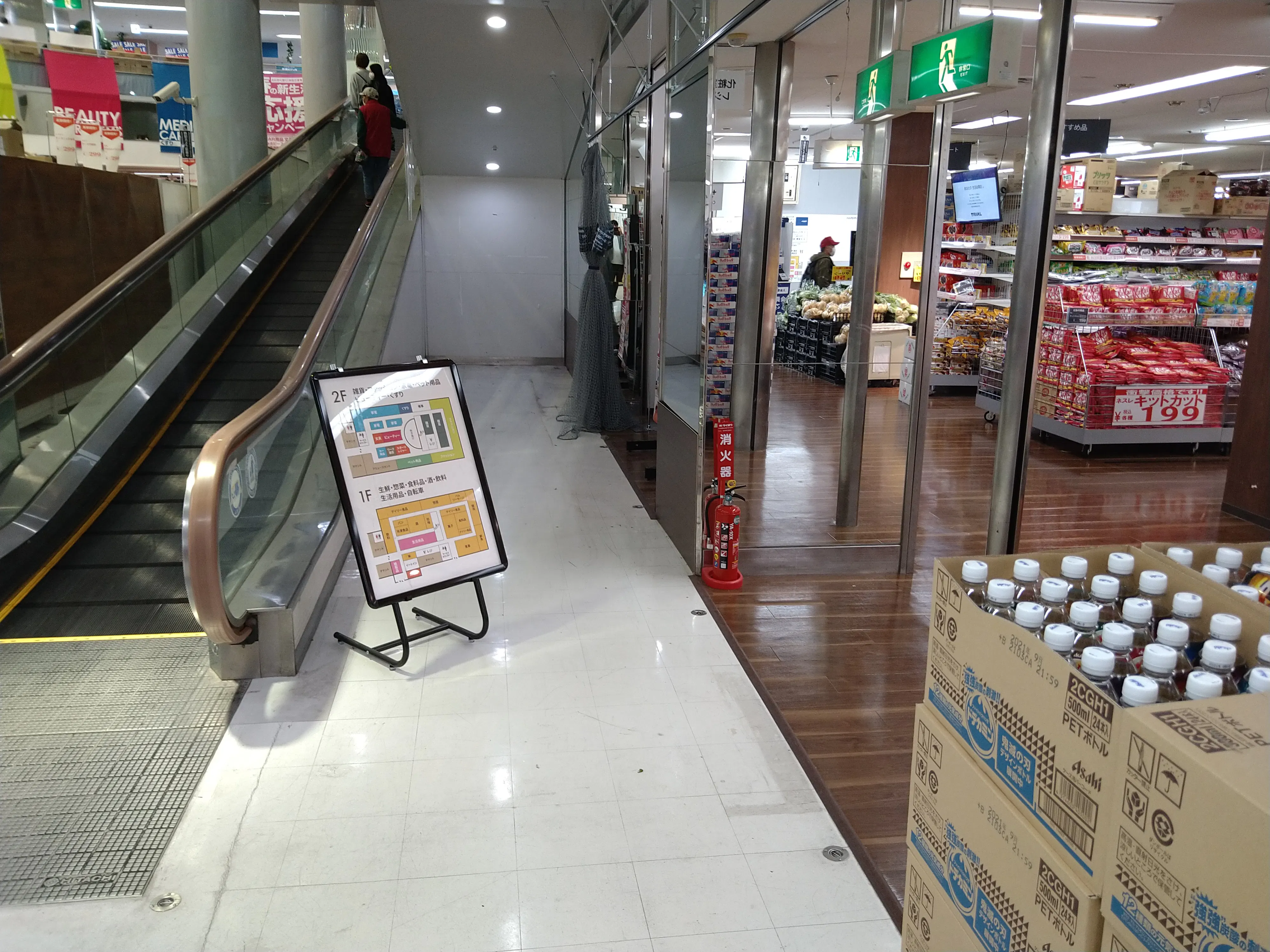 【メガセンタートライアル宇都宮店】出張販売やポップアップストアに適した視認性の高い1階スローブ横スペース【買取催事不可】