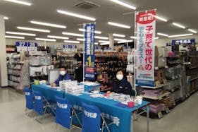 【ホームマート沼宮内店】レジ前 食物販やプロモーション等の出店に最適なホームセンター店内のイベントスペース