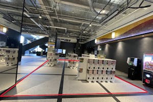 【Bivi二条】PRイベントに利用可能な2F階段前スペース