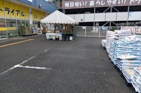 【スーパーセンタートライアル摂津南店】キッチンカー(調理営業)出店限定/屋外スペース