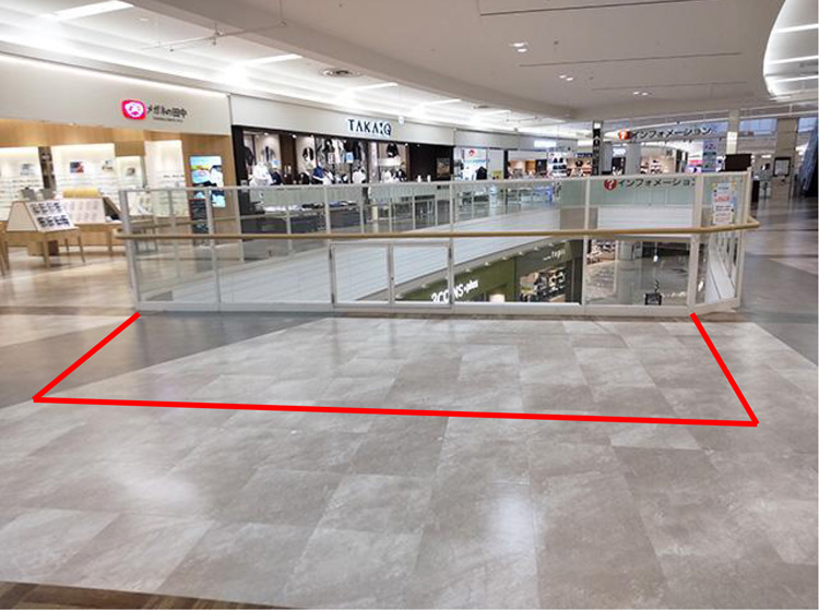 【イオンモール日吉津*】西館2F　センターブリッジ