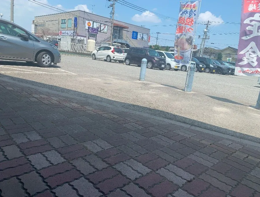【夢屋加古川店|割引キャンペーン実施中】キッチンカーやプロモーション等に最適なアミューズメント施設のイベントスペース(めん六前⑤)の画像