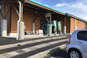 【ダイナム出雲店】キッチンカーや各種プロモーションに最適なアミューズメント施設のイベントスペース(出入口横)