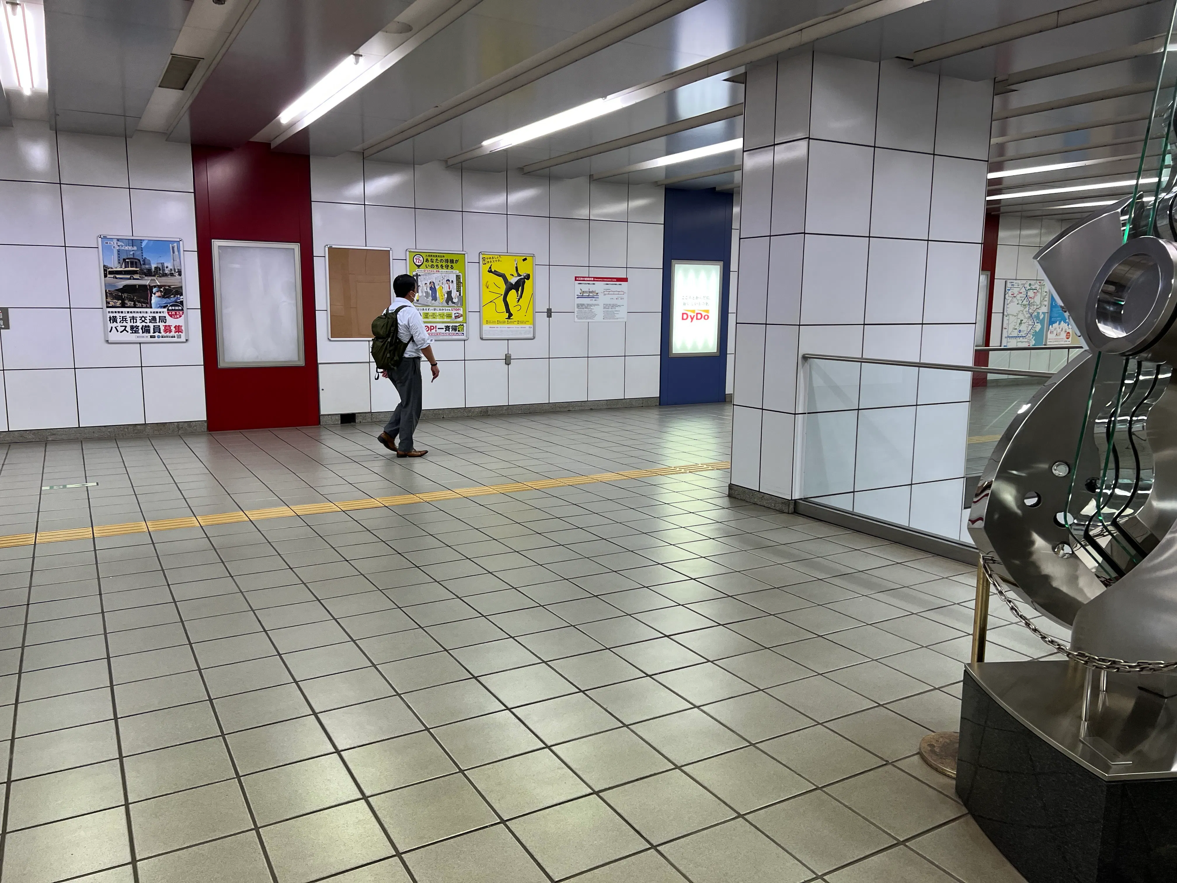 【横浜市営地下鉄ブルーライン湘南台駅】各種プロモーションや物販、食物販のポップアップストアに最適な改札内モニュメント横のイベントスペース
