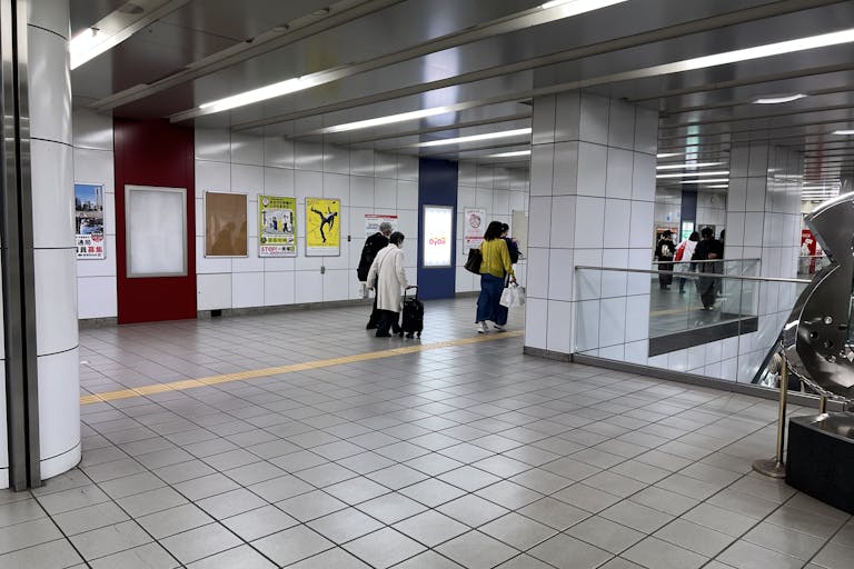 【横浜市営地下鉄ブルーライン湘南台駅】各種プロモーションや物販、食物販のポップアップストアに最適な改札内モニュメント横のイベントスペースの画像7