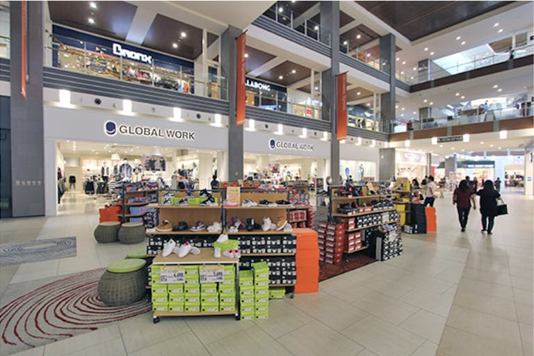 【イオンモール沖縄ライカム】2F アクアEV前広場の画像1