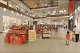 【イオンモール沖縄ライカム】2F アクアEV前広場