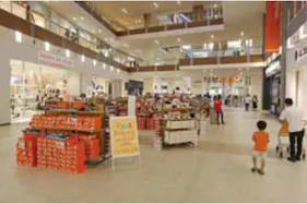 【イオンモール沖縄ライカム】2F アクアEV前広場