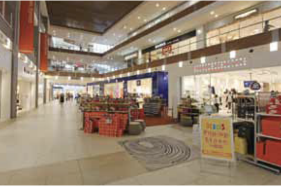 【イオンモール沖縄ライカム】2F アクアEV前広場