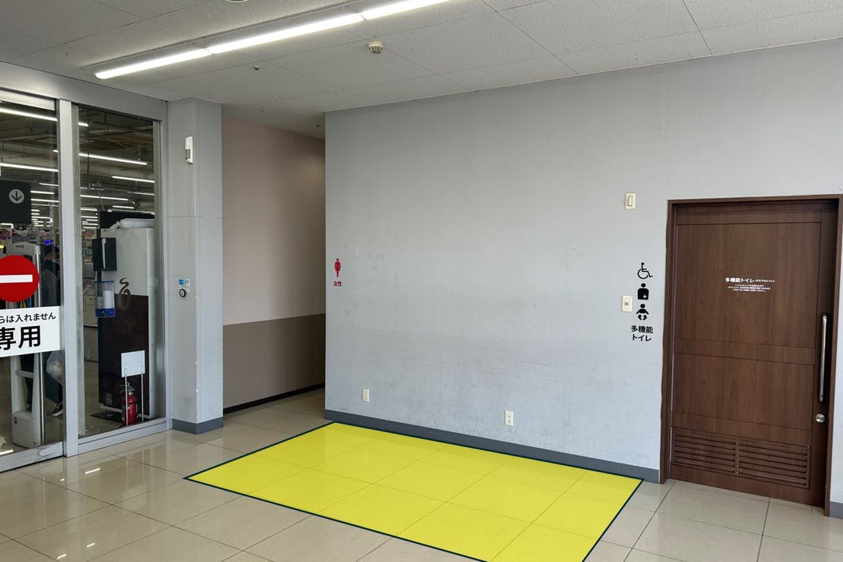 【メガセンタートライアル盛岡西バイパス店】ポップアップストアや出張販売に利用可能な風除室スペース