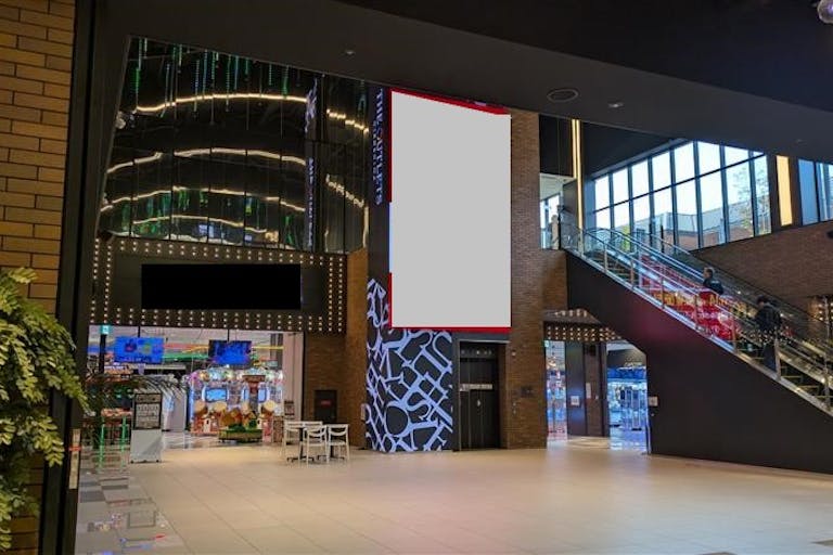 【THE OUTLETS HIROSHIMA】1F シティコートC 半面エレベーター前の画像1