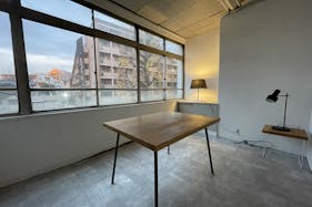 【目黒区下目黒エリア】路面1階と2階の2フロア、アートギャラリー、撮影会に適したレトロな雰囲気が特徴的な空間