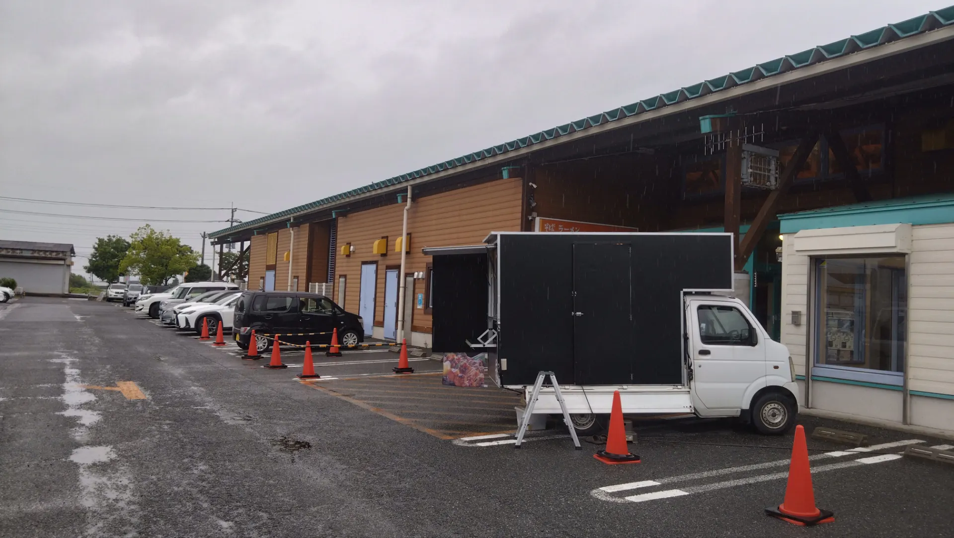 【ダイナム児玉店】キッチンカー出店やプロモーションイベントに最適なアミューズメント施設のイベントスペース