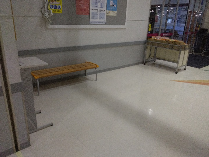 【イオンスーパーセンター美郷】食品入口横催事場 販促プロモーションや物販に最適なスーパー店内催事イベントスペース