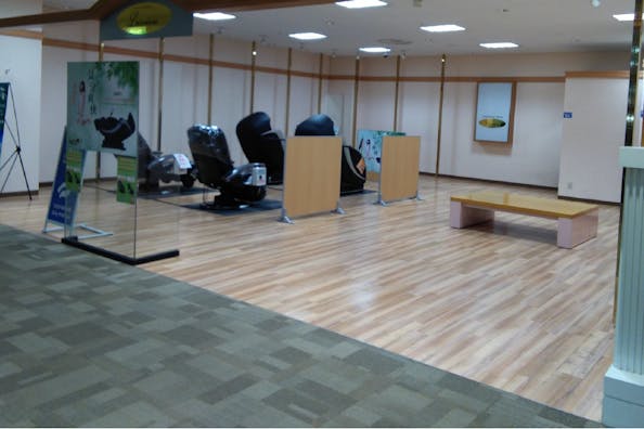 【イオン笠間店】各種プロモーションや物販、食物販のポップアップストアに最適な2Fピーコット横の催事イベントスペース