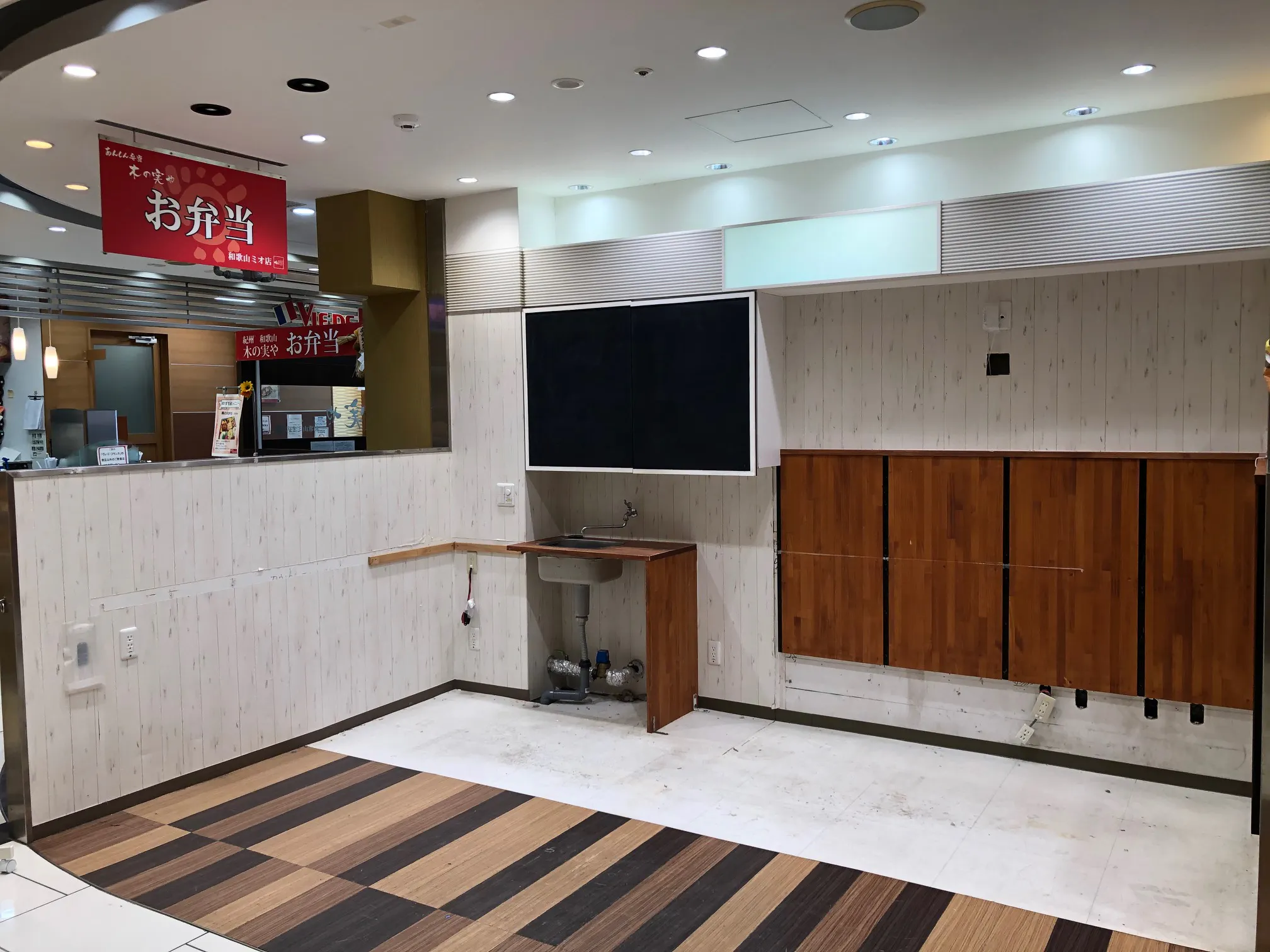 【和歌山ミオ】ポップアップストアに適した、駅からのアクセス良好な本館1Fスペース