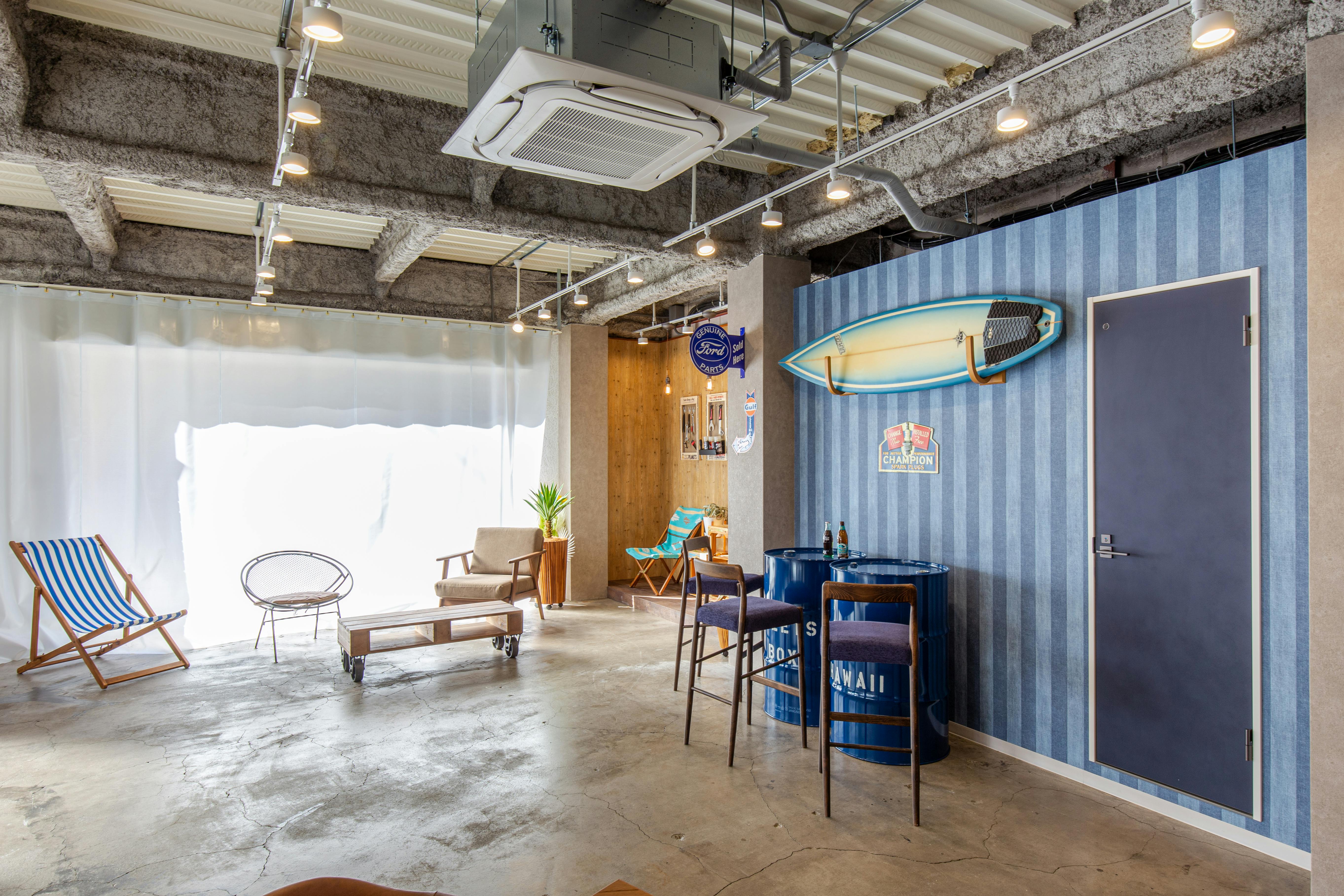 【鶯谷駅9分】車・バイク搬入可能!展示会やイベントに適した24時間利用可能なガレージ風スペース