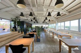 【厚木市】撮影やワークショップ、オフサイトミーティング等に利用可能な緑溢れる営業許可取得済のイベントスペース