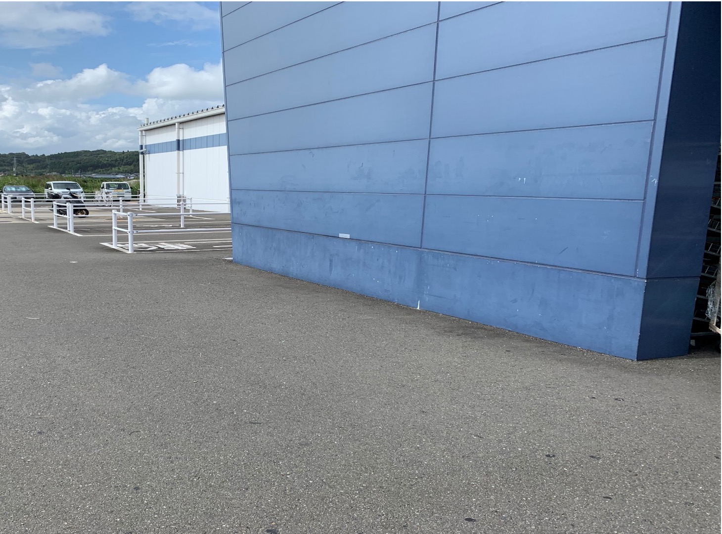 【スーパーセンタートライアル新富店】キッチンカー（調理営業）出店限定/屋外スペース