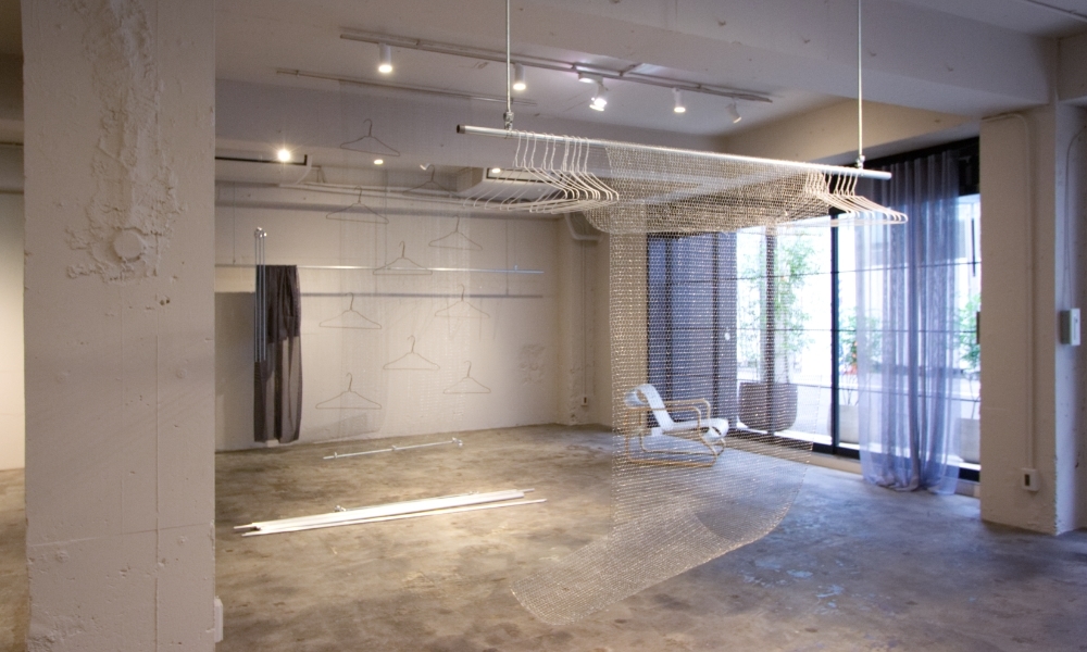 ハンガーを利用した展示イメージです。