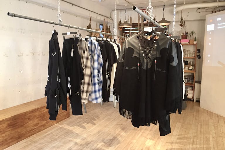 吊るしハンガーラック