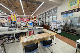 【HIヒロセスーパーコンボ臼杵店】プロモーションイベントに最適なホームセンターの食品側レジ横ギフトコーナー