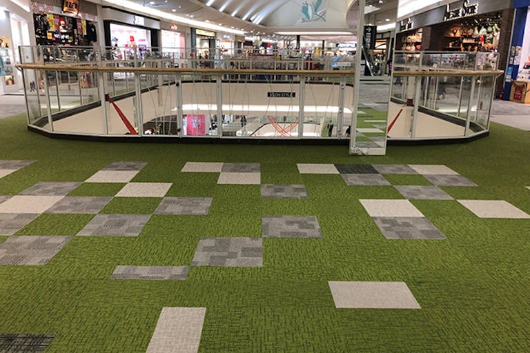 【イオンモール高崎】専門店街3F モクイクひろば前の画像1