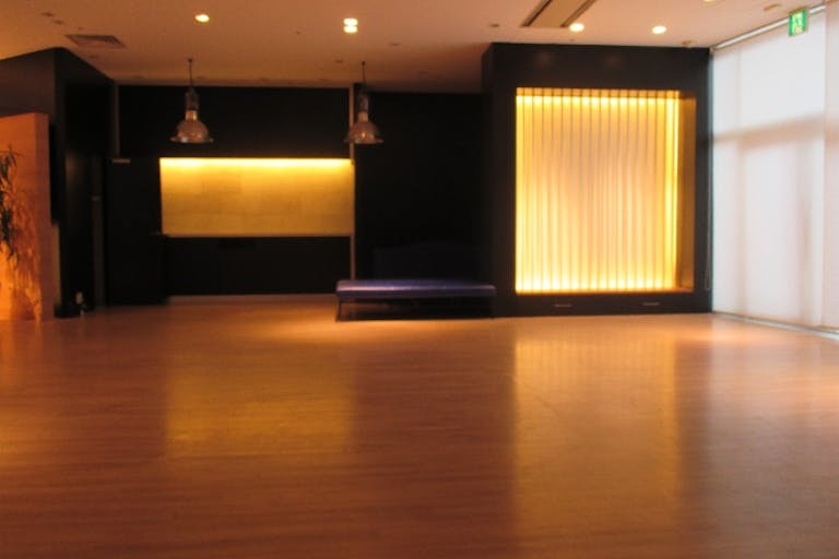 シックな雰囲気のため、用途は広くご利用いただけます。