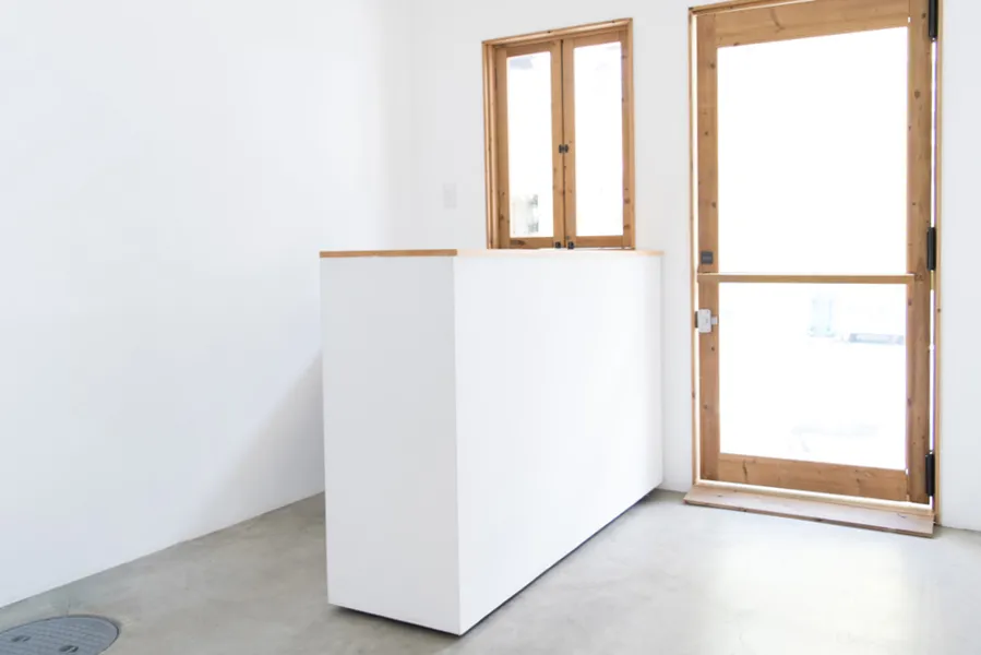 【矢場町駅5分】展示会やポップアップストアに最適な視認性抜群な白を基調とした路面レンタルスペースの画像6