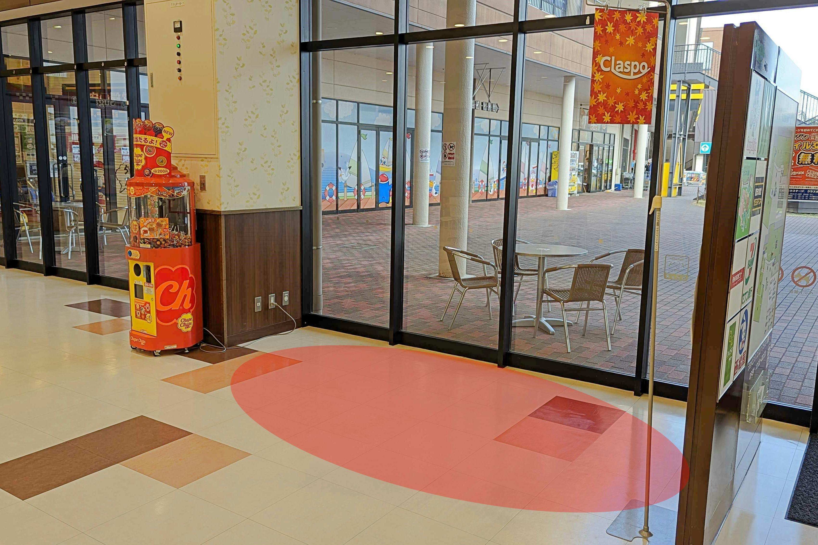 【クラスポ蒲郡/フードコート②】食物販イベントやポップアップ出店に最適な施設入口横にある屋内スペース