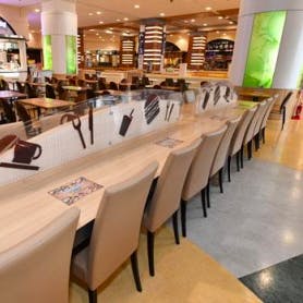 【イオンモール沖縄ライカム】モール内広告 フードコート紙コップの画像